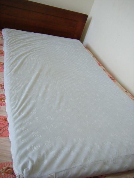 [已售出]舒適助眠超軟單人床墊