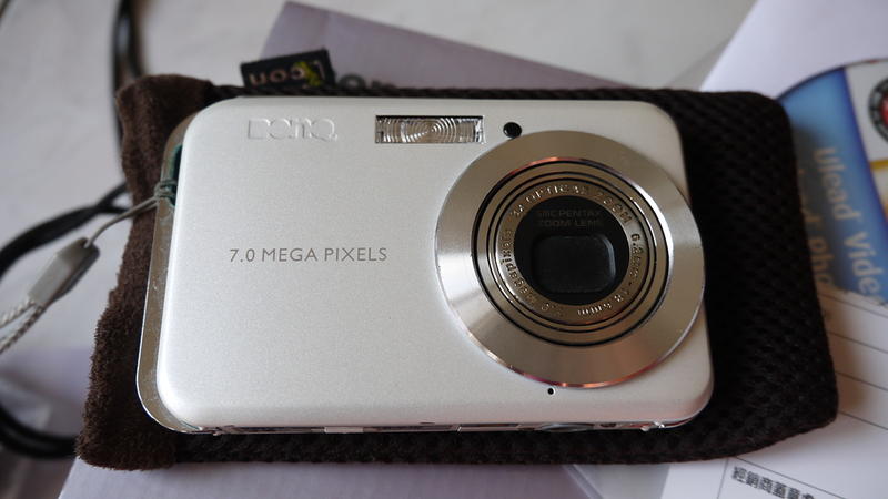 BEN Q DC-X720 700萬畫素超薄相機