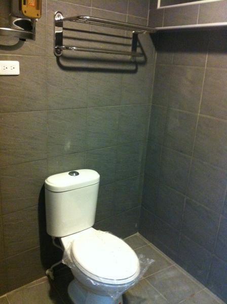 1樓單人房廁所