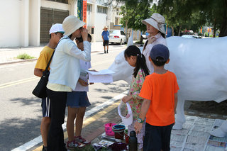 95年澎湖地景開幕系列活動─彩繪模型牛