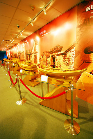 展示區內有各式澎湖漁船的造型