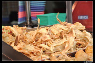 澎湖巧味鹹酥雞大王-牛蒡酥也是店內的熱門商品