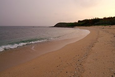 比較正常的暮色，夕陽的方向就是西方，說明裡正角座西北朝東南的方位