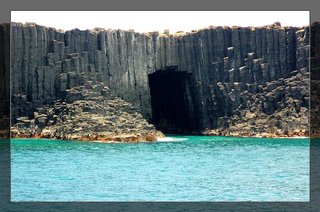 西吉嶼的海蝕洞