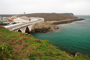 原本是個獨立小島的小門嶼，經由小門橋將小門與西嶼銜接起來
