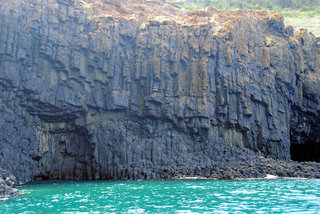 發達的海蝕玄武岩