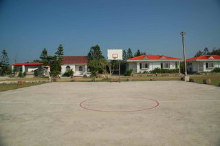 籃球場，可以在這邊打球辦活動